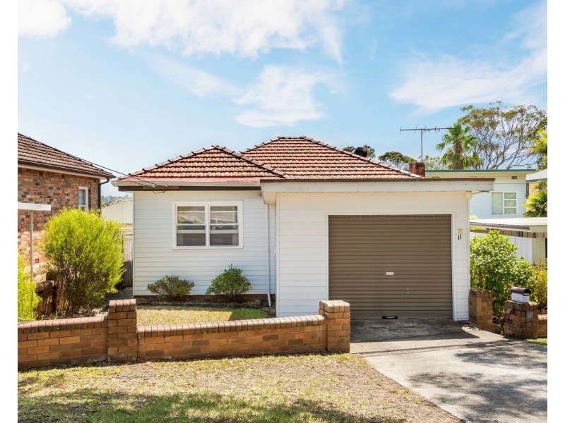 11 Girraween Avenue, Como NSW 2226