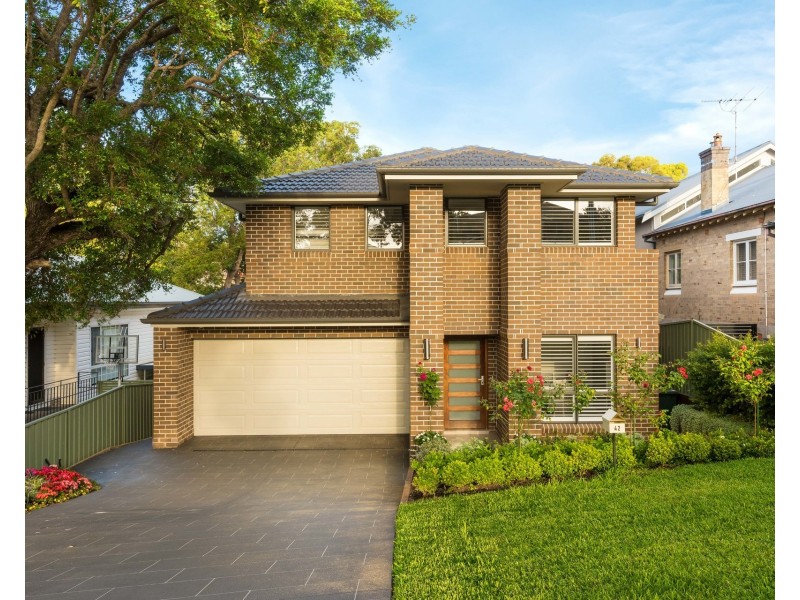 42 Glencoe Street, Sutherland NSW 2232