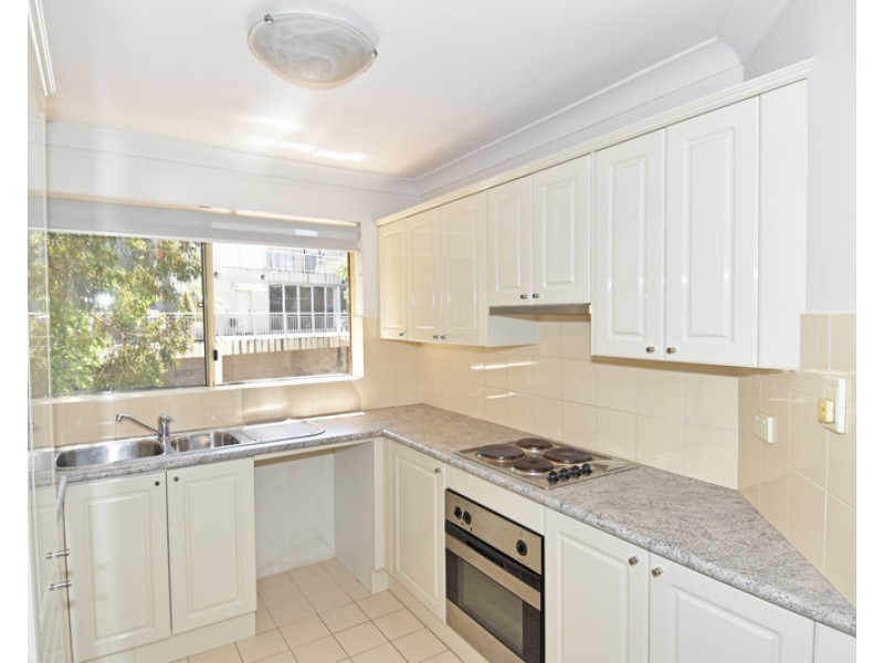 8/17-21 Gray Street, Sutherland NSW 2232