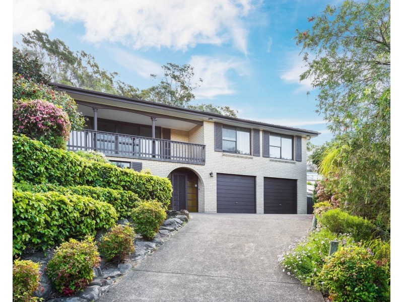 77 Urana Road, Yarrawarrah NSW 2233