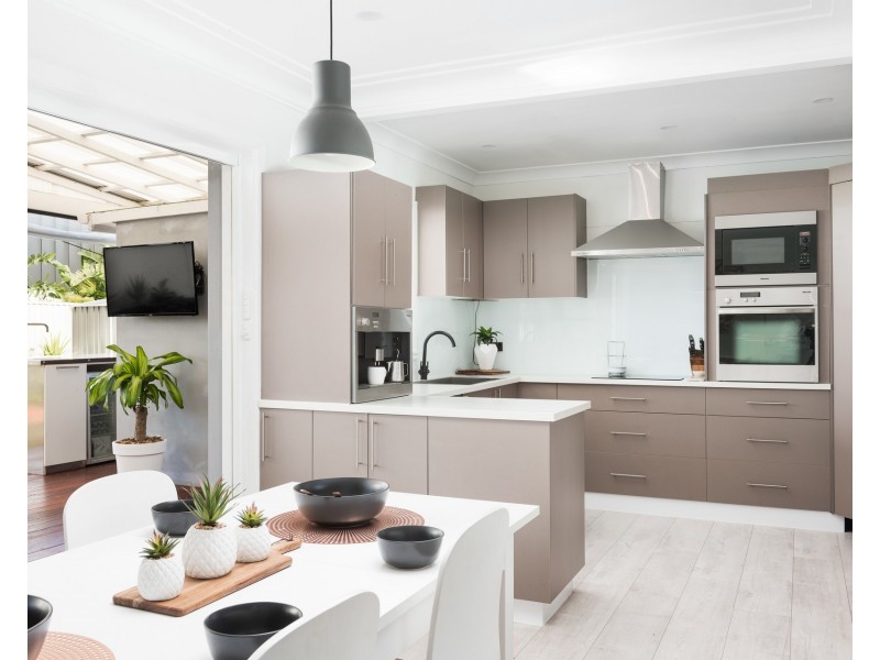 4 Nymboida Crescent, Sylvania Waters NSW 2224