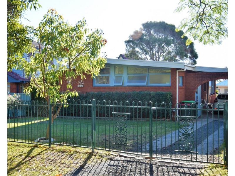 17 Heather Street, Loftus NSW 2232