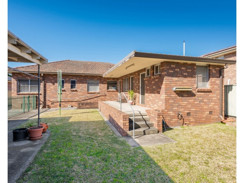 129 Wattle Road, Jannali NSW 2226