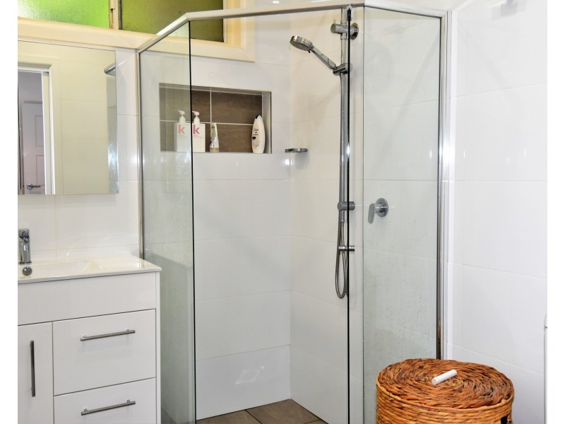 17 Tivoli Esplanade, Como NSW 2226