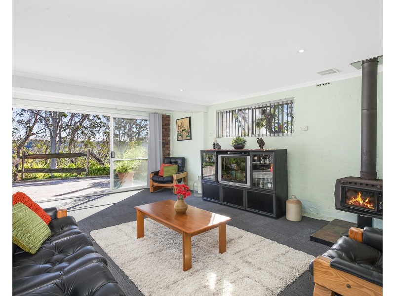 37 Lincoln Crescent, Bonnet Bay NSW 2226