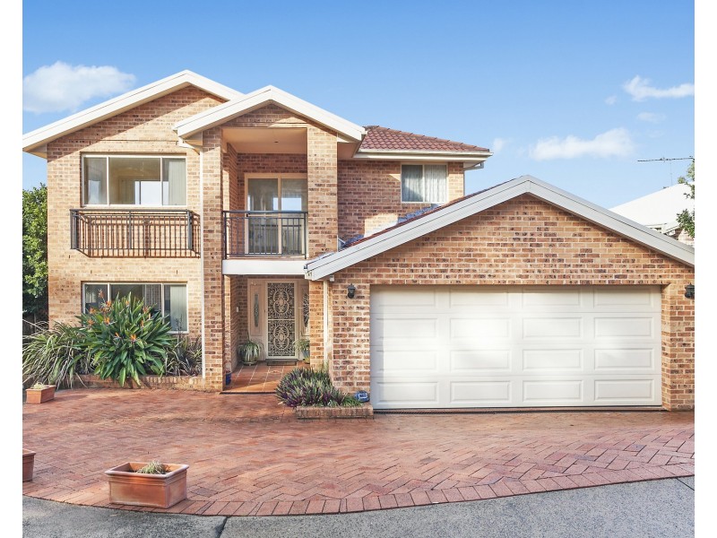 41 Warrangarree Drive, Woronora Heights NSW 2233