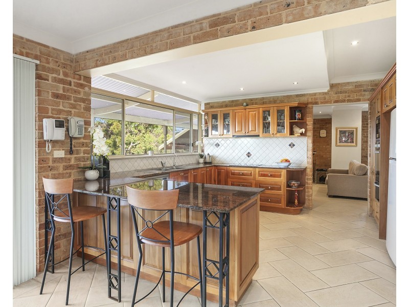 41 Warrangarree Drive, Woronora Heights NSW 2233