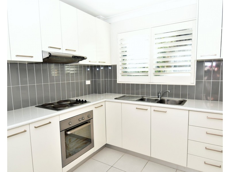 8/522-528 President Avenue, Sutherland NSW 2232