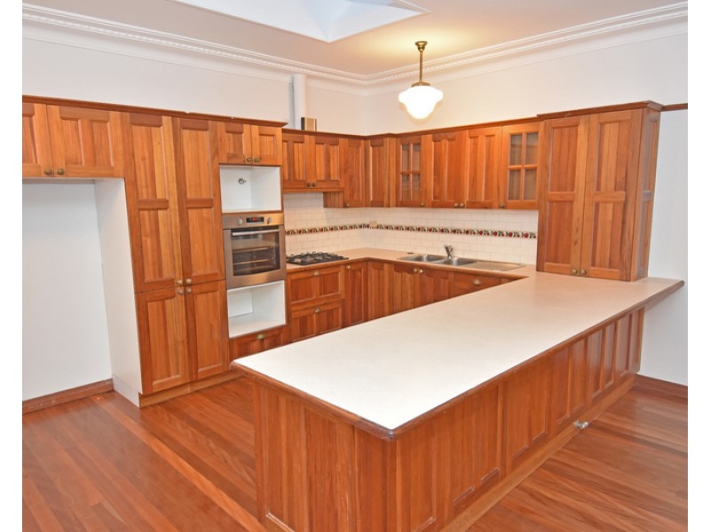 11 Burrell Street, Beverly Hills NSW 2209