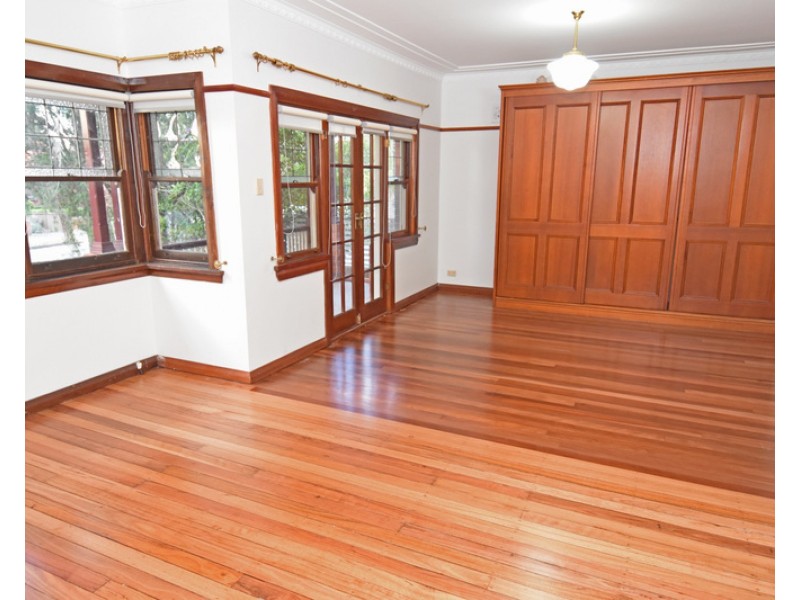 11 Burrell Street, Beverly Hills NSW 2209