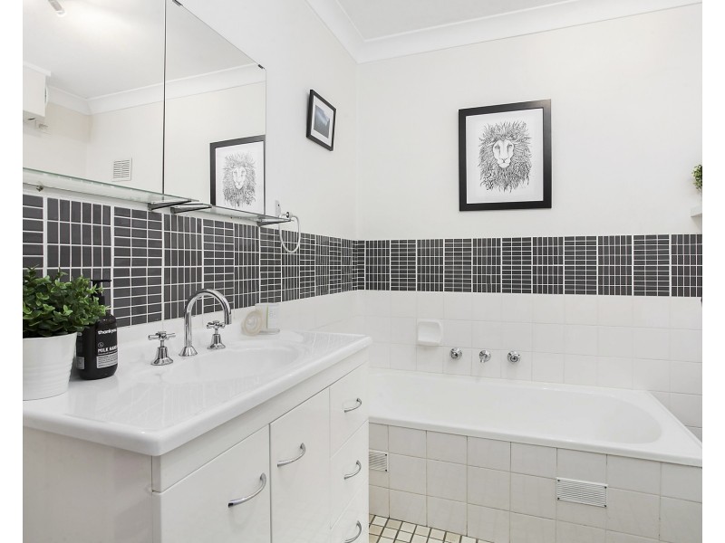 7/4-6 Railway Crescent, Jannali NSW 2226