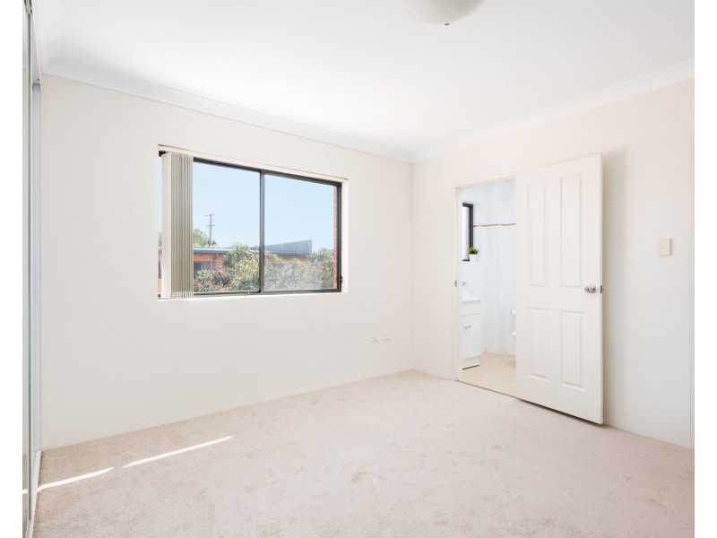 12/48-52 Railway Crescent, Jannali NSW 2226