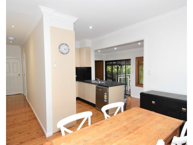 61 The Grand Parade, Sutherland NSW 2232
