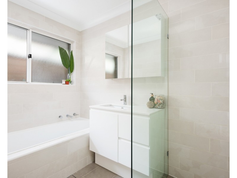 13 Binya Place, Como NSW 2226