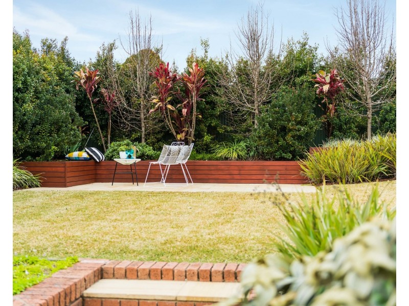 48 Easton Avenue, Sylvania NSW 2224