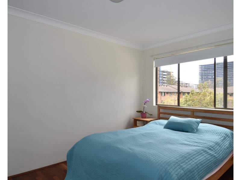 3/131-139 Oak Road, Kirrawee NSW 2232