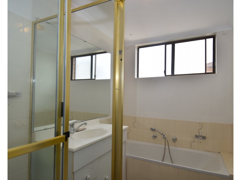 3/131-139 Oak Road, Kirrawee NSW 2232