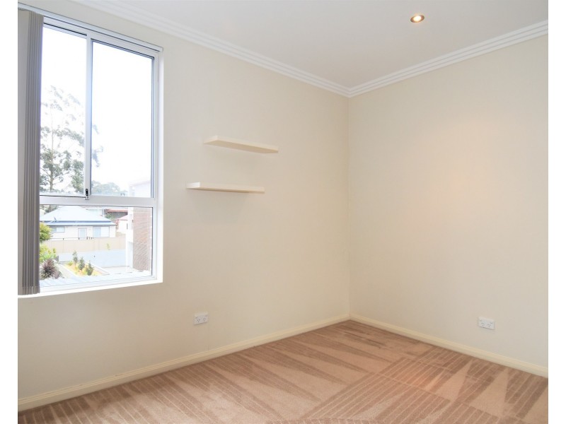 20/20-24 Walker Street, Helensburgh NSW 2508