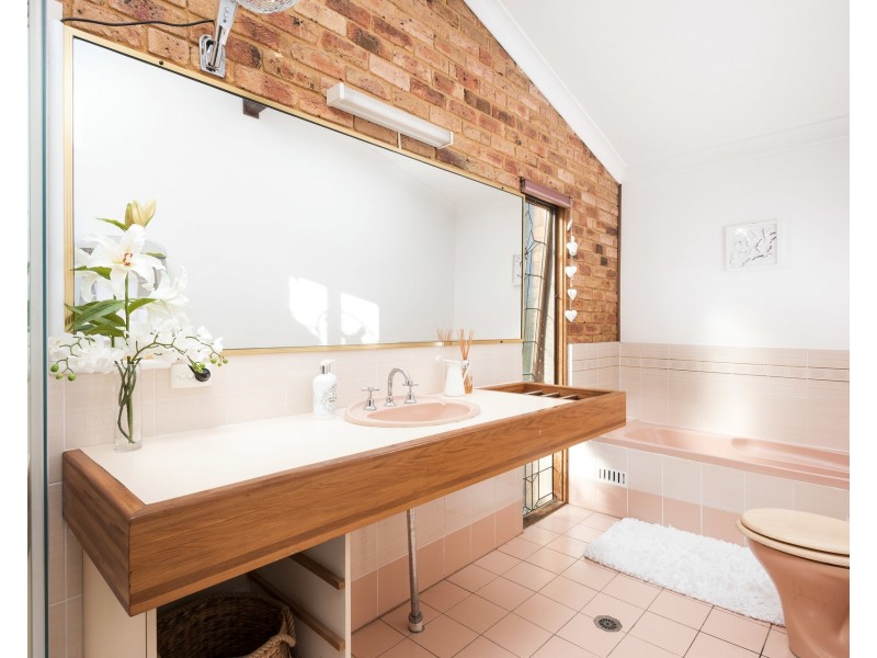 52 Upper Washington Drive, Bonnet Bay NSW 2226