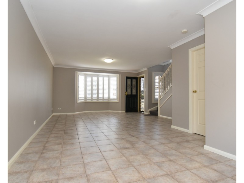 2/91-95 Wattle Road, Jannali NSW 2226