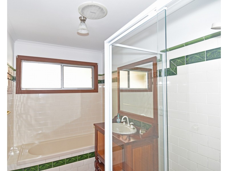 12 Vernon Avenue, Gymea Bay NSW 2227