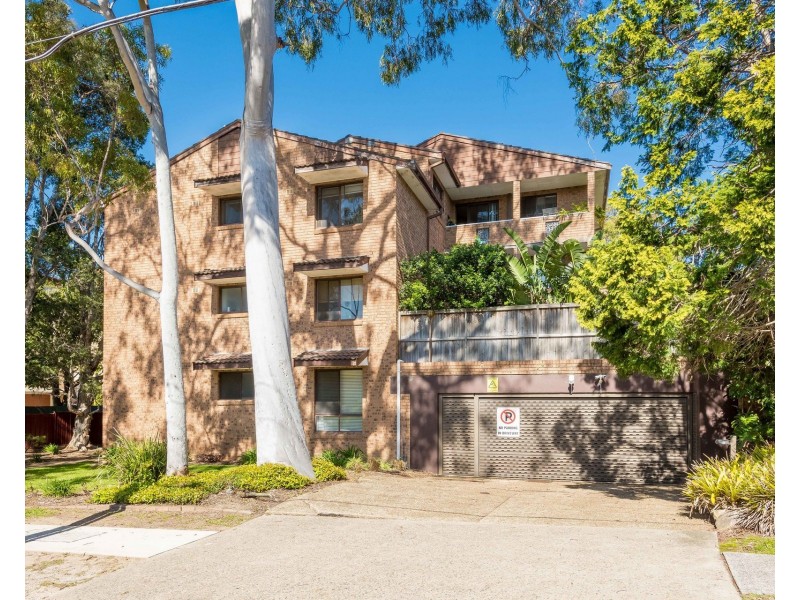 1/6-8 Curtis Street, Caringbah NSW 2229