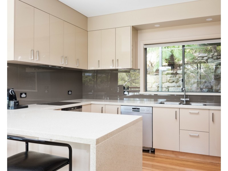 11 Tenth Avenue, Oyster Bay NSW 2225