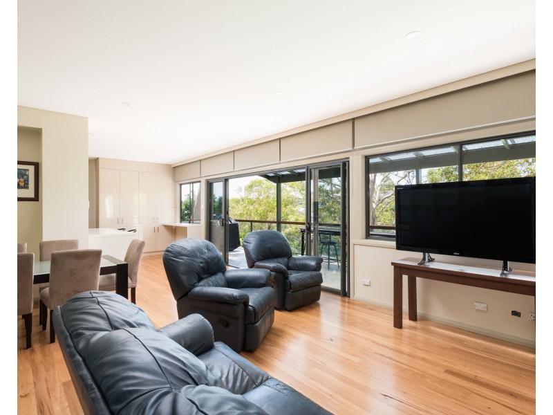 11 Tenth Avenue, Oyster Bay NSW 2225