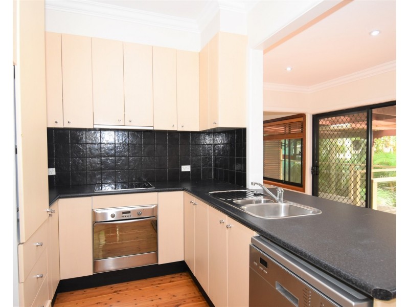 61 The Grand Parade, Sutherland NSW 2232