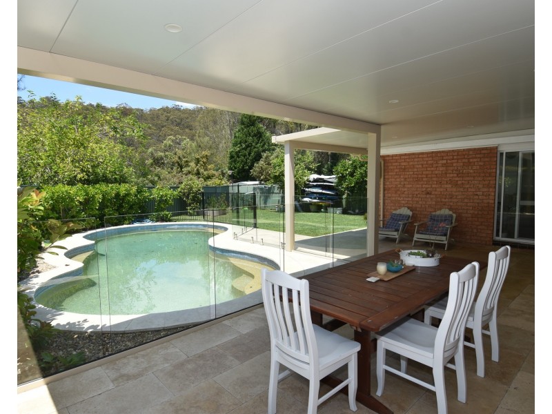 210 Washington Drive, Bonnet Bay NSW 2226
