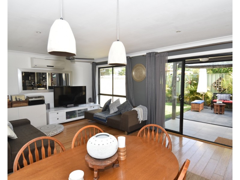 2A Fourth Avenue, Jannali NSW 2226