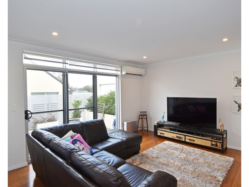 3/68 Wolger Street, Como NSW 2226