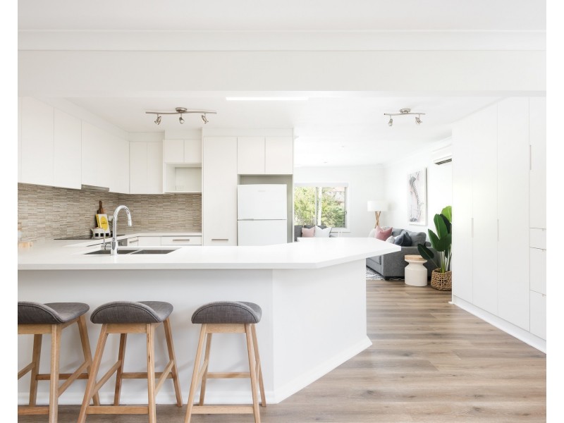 8 Kiewa Place, Kirrawee NSW 2232