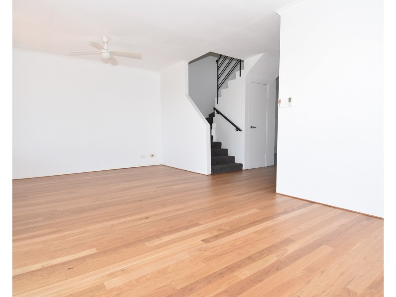 49/81 Bath Road, Kirrawee NSW 2232