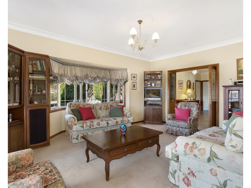 1 Pelican Place, Woronora Heights NSW 2233