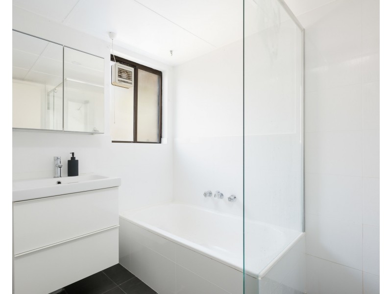 1/60-66 Auburn Street, Sutherland NSW 2232