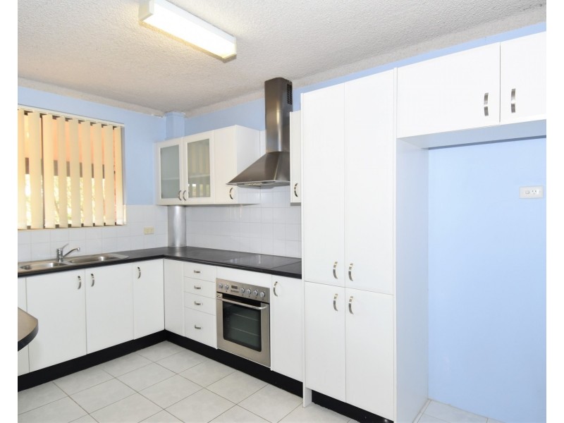 17/60 Auburn Street, Sutherland NSW 2232