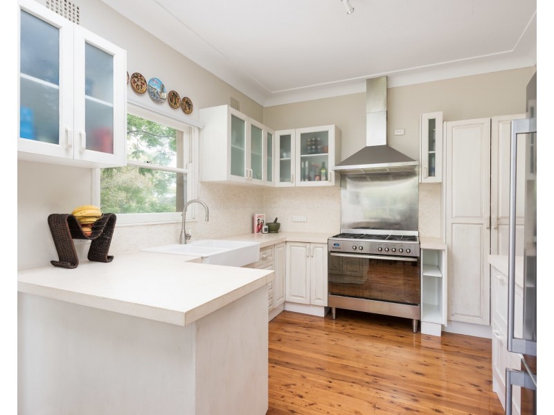 16 Carol Avenue, Jannali NSW 2226