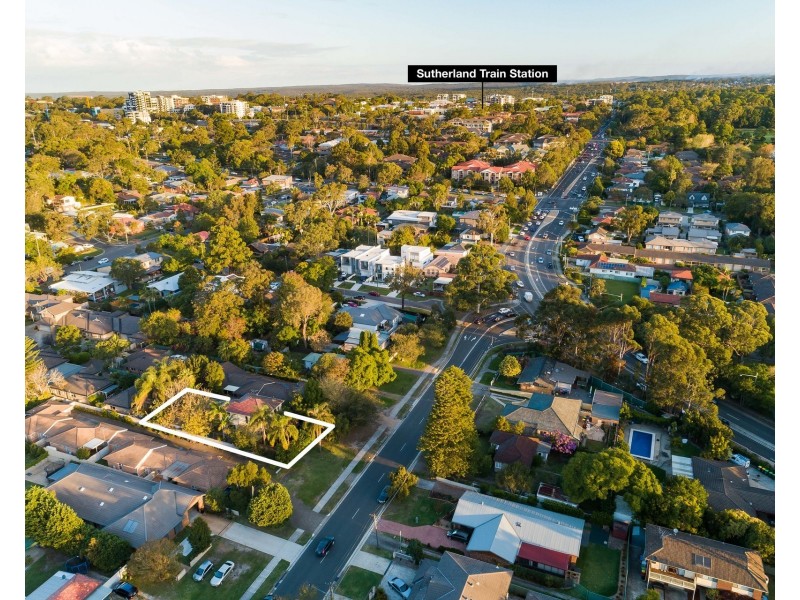 28 Linden Street, Sutherland NSW 2232