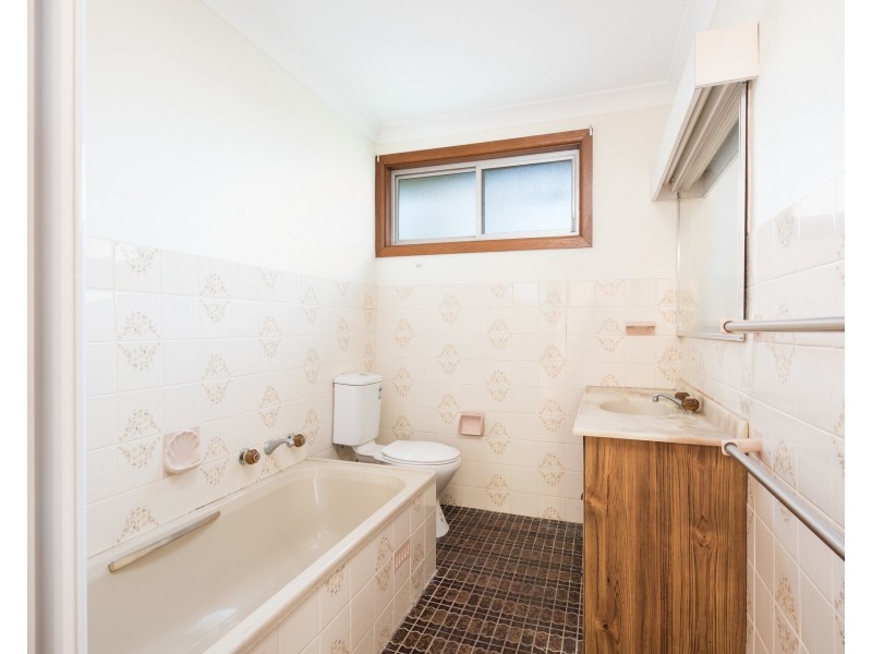 28 Linden Street, Sutherland NSW 2232