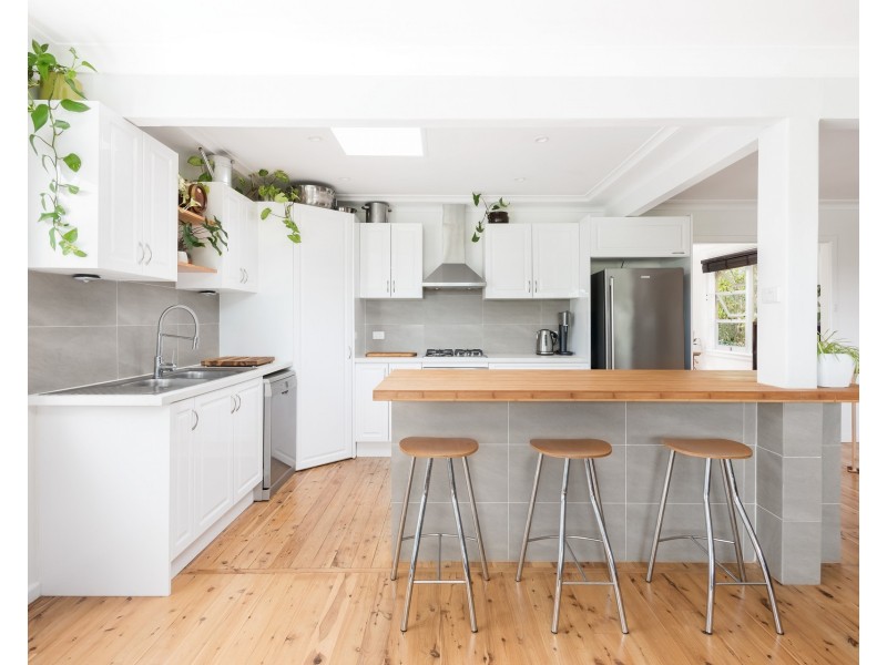 42 Spur Crescent, Loftus NSW 2232