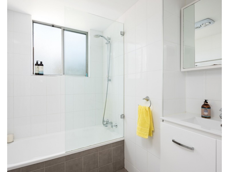 2/45 Talara Road, Gymea NSW 2227