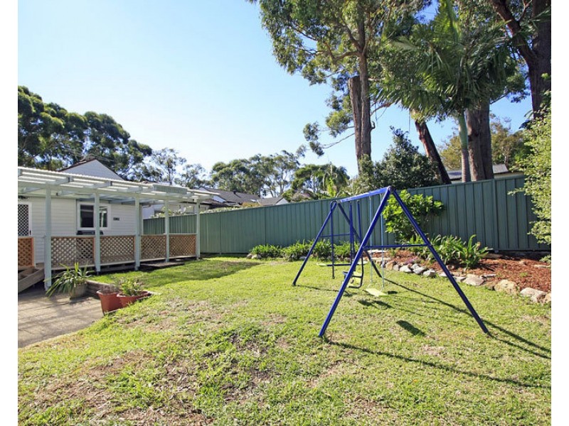 128 Waratah Street, Sutherland NSW 2232