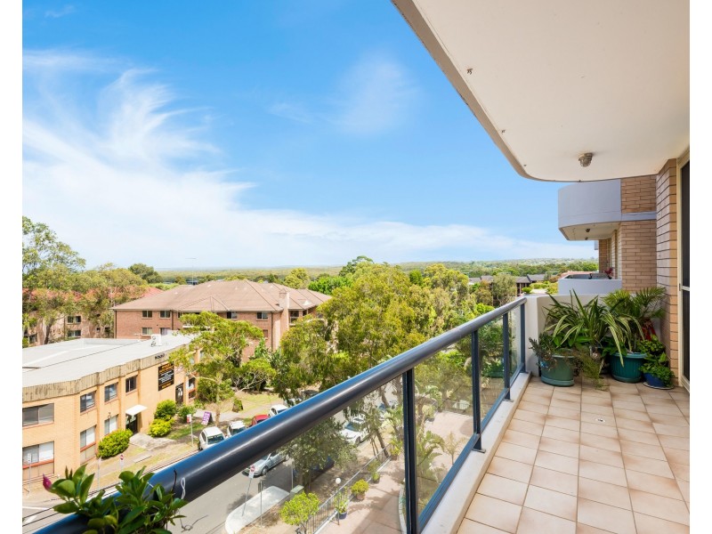 27/1-9 Gray Street, Sutherland NSW 2232