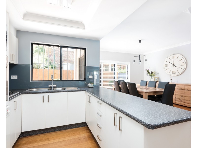 73 Glencoe Street, Sutherland NSW 2232