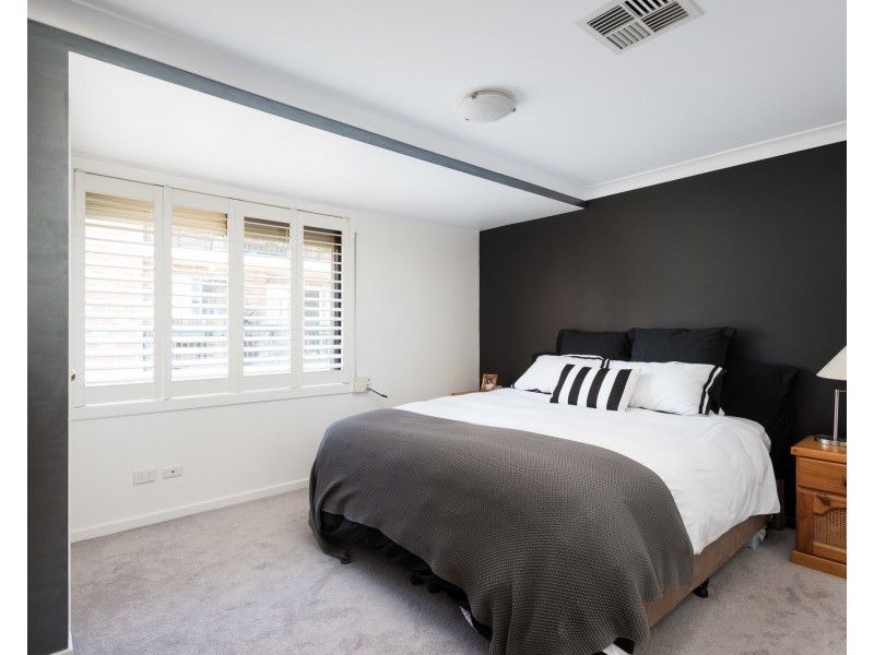 73 Glencoe Street, Sutherland NSW 2232