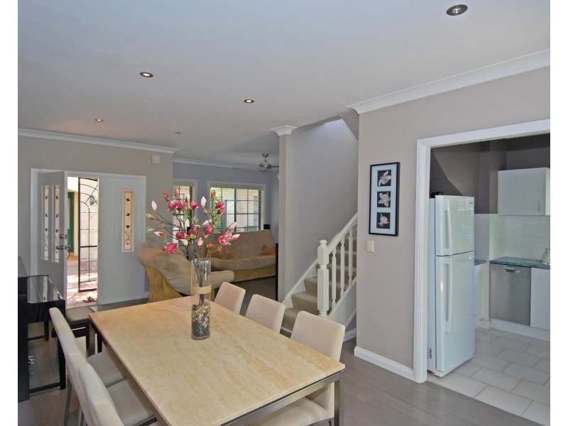 6/68-70 Flora Street, Kirrawee NSW 2232