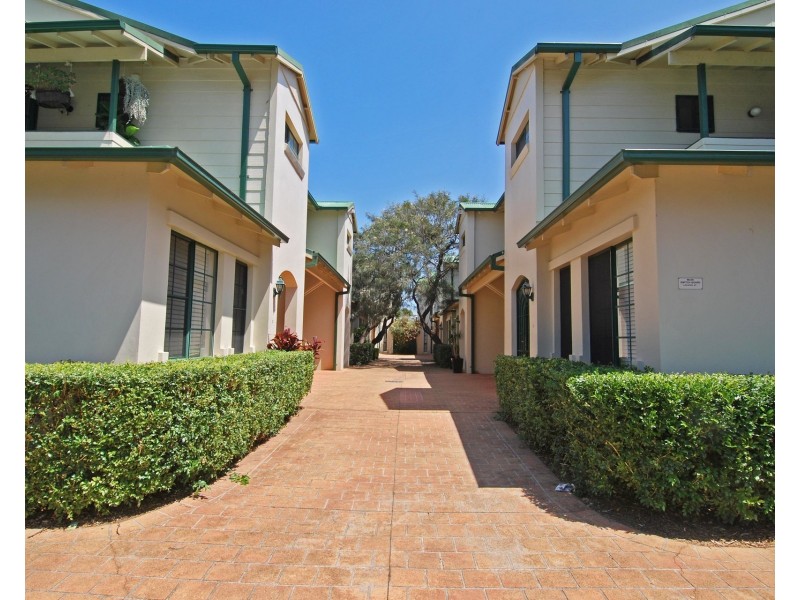 6/68-70 Flora Street, Kirrawee NSW 2232