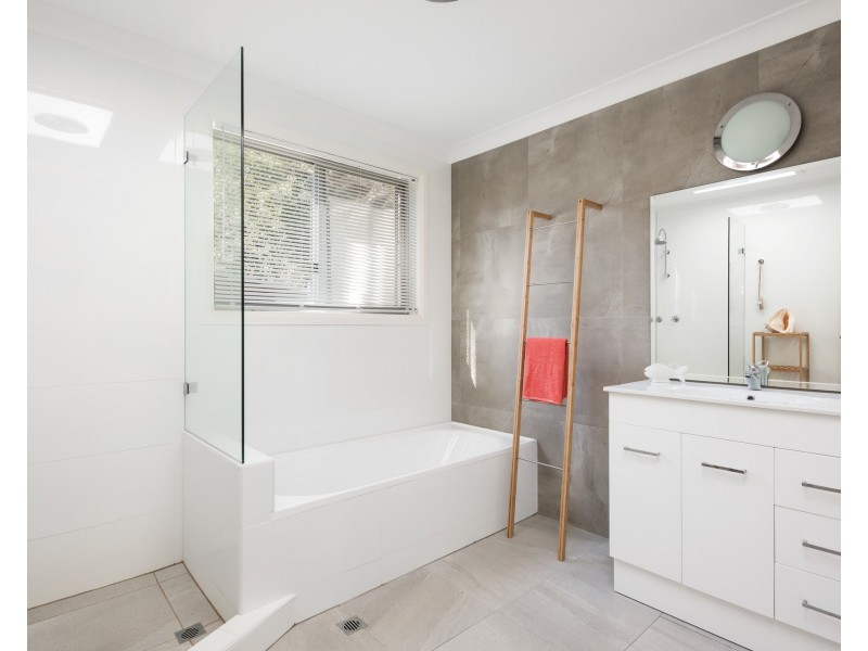 241 Prince Edward Park Road, Woronora NSW 2232