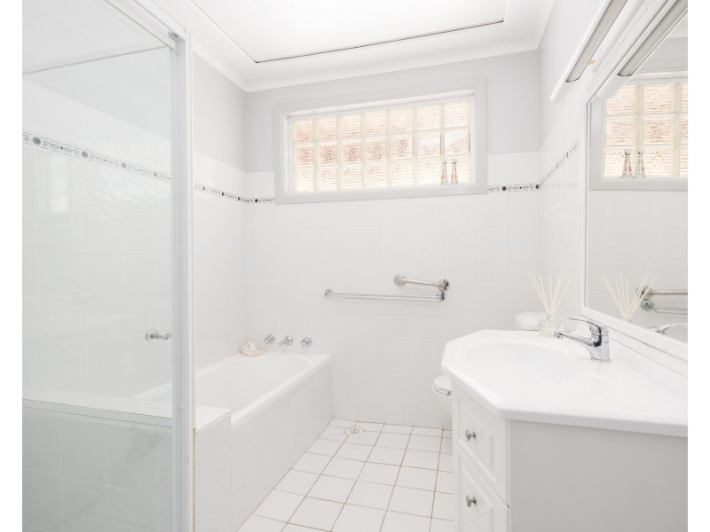 15 Garnet Road, Miranda NSW 2228